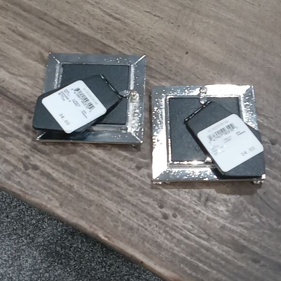 Set of 2 mini black picture frames w green & red roses 1.75" x 1.75" opening NWT - Picture 2 of 4